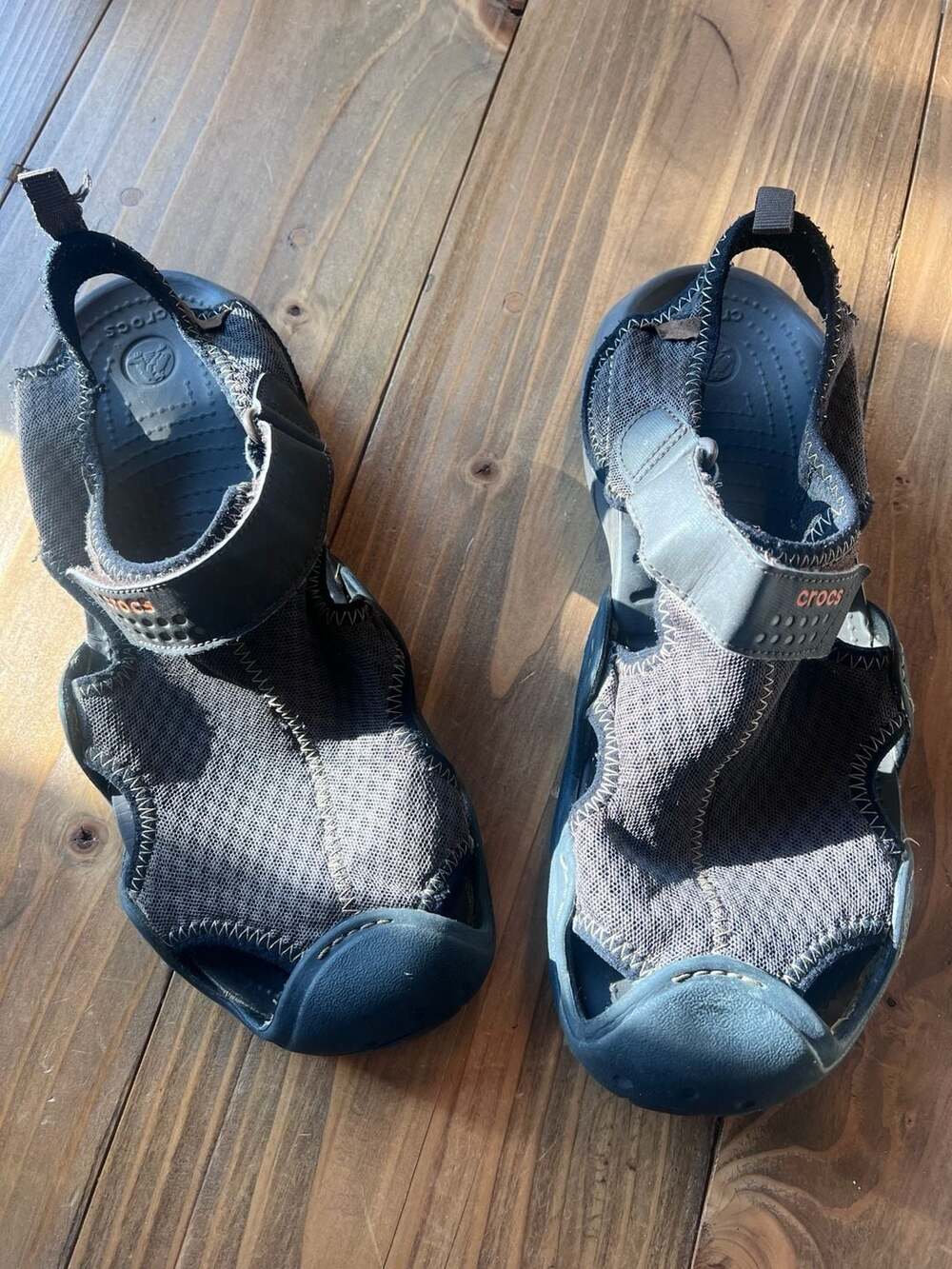 Crocs Swiftwater Mesh Deck Fisherman Sandals Mens 10